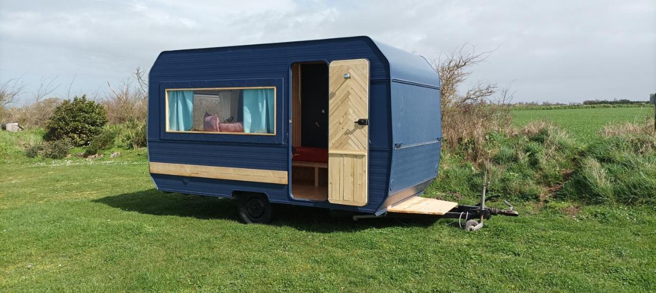 Camping Les Ronds Duval Face Aux Iles Anglo-Normandes Les Moitiers-d'Allonne المظهر الخارجي الصورة